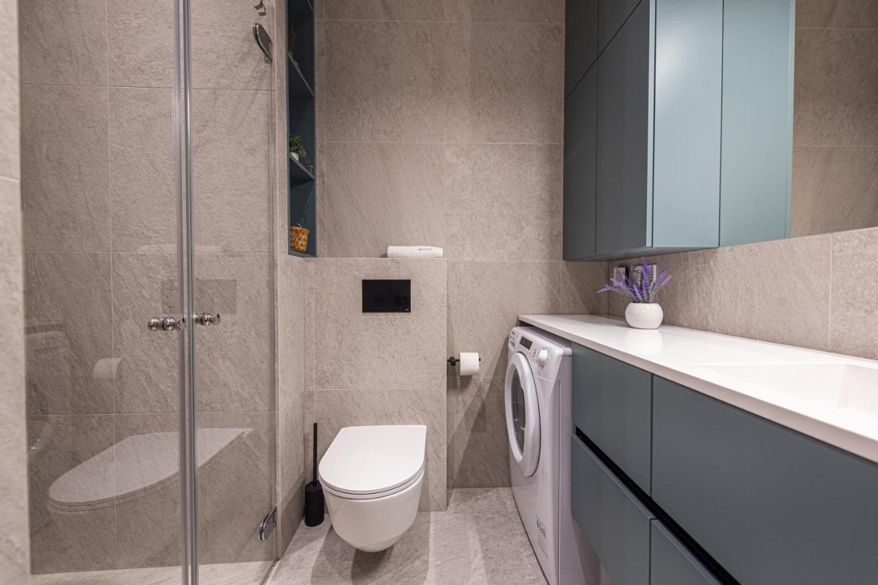 Cohost I New Basteja Life Apartments W-Garage Prkg & Self Check-In วิลนีอุส ภายนอก รูปภาพ
